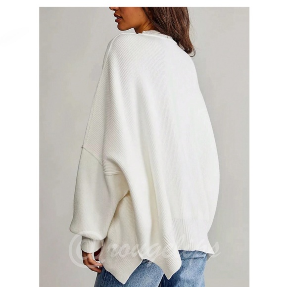 Off White Oversized Knit Sweater Drop Shoulder - Picture 3 of 6